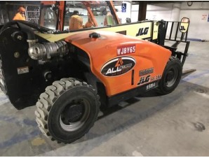 JLG Telehandler G-518